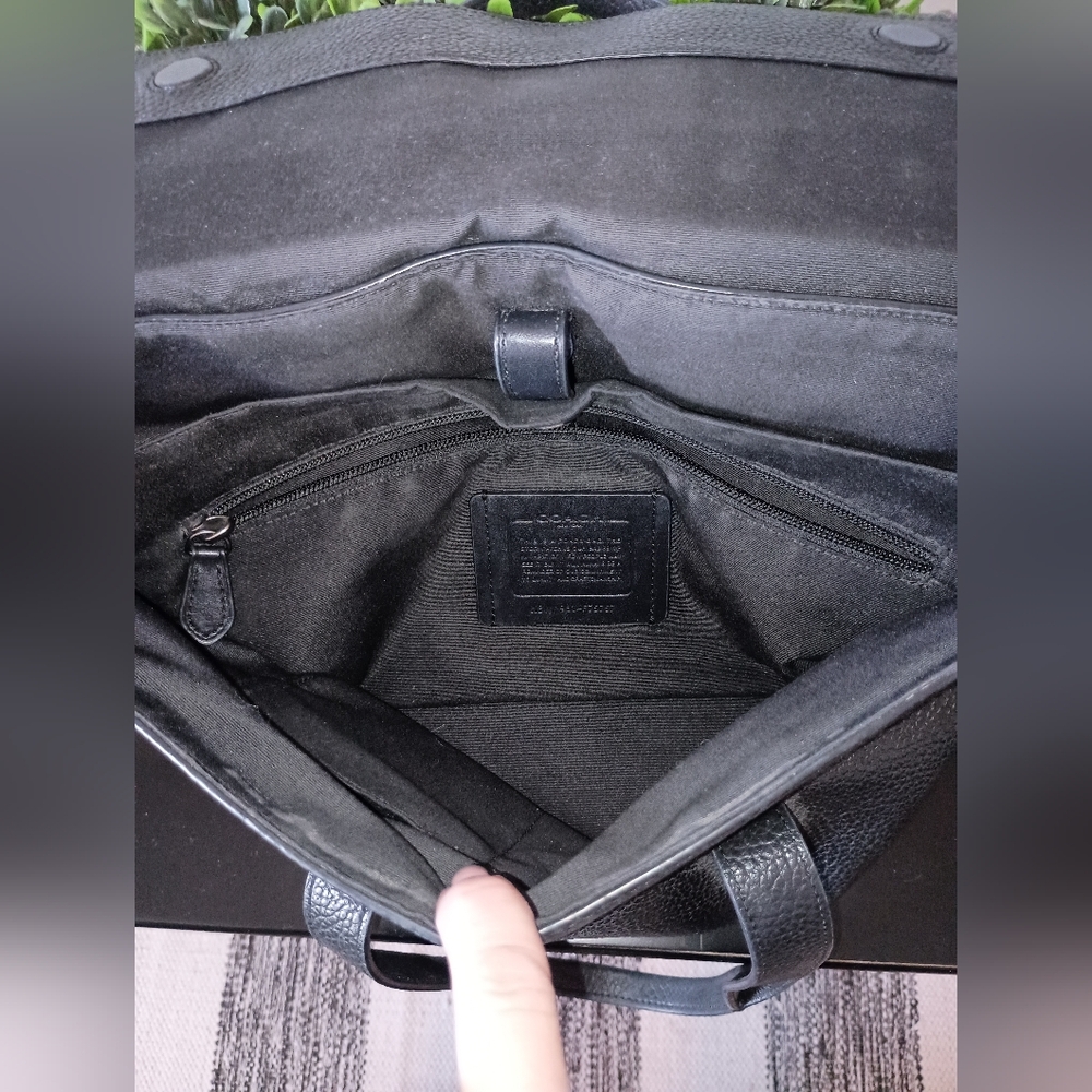Coach Brief Tote - Picture 5 of 11